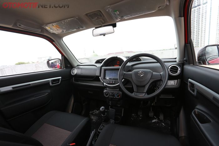Interior Suzuki S-Presso, versi facelift kabarnya dapat tambahan fitur