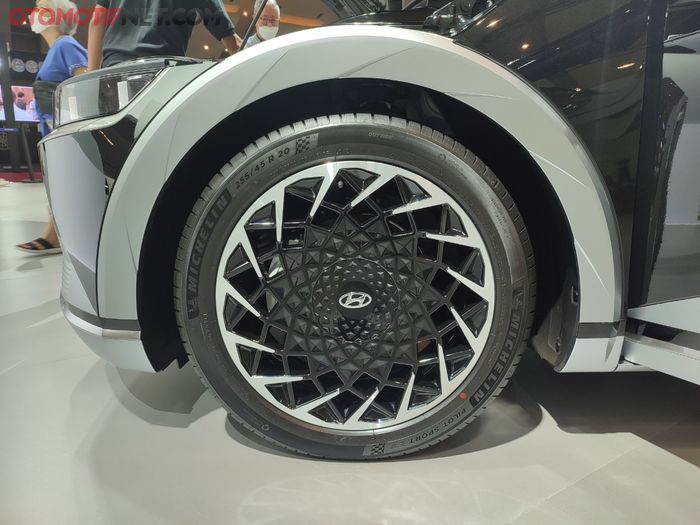 Michelin Pilot Sport EV memang khusus untuk mobil listrik