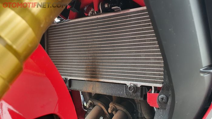 Radiator CBR250RR 2022 tetap mungil, tapi masih mumpuni mendinginkan mesin