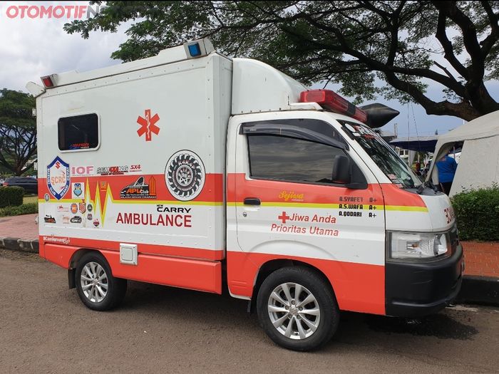 Suzuki Carry yang disulap menjadi ambulans milik Suzuki Club Reaksi Cepat (SCRC) yang fokus pada kegiatan rescue