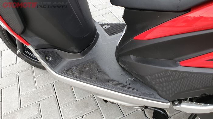Dek Yamaha FreeGo 125 Connected, ada bagian yang bisa buat kaki hampir selonjoran