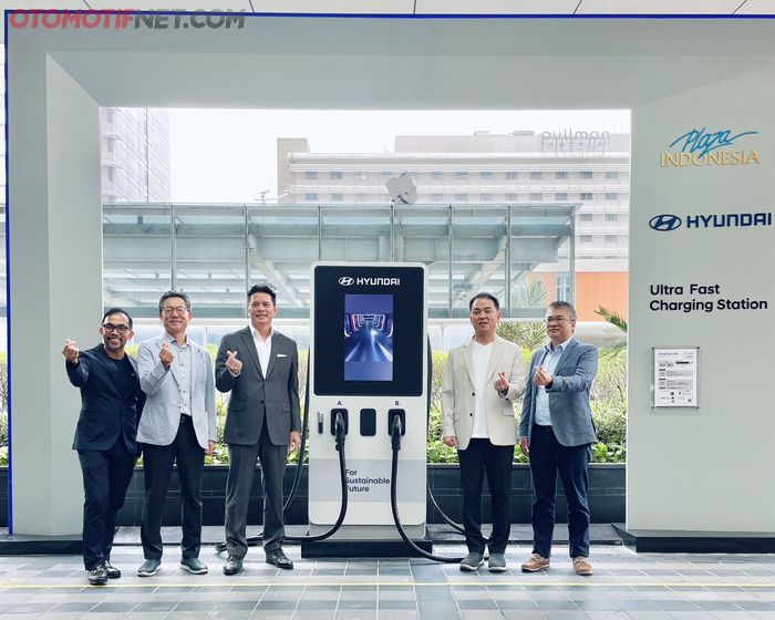 Hyundai dan Plaza Indonesia luncurkan SPKLU Ultra Fast Charging Station tercepat di Indonesia 