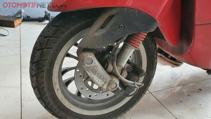 Segini harga sokbreker depan Vespa matic 