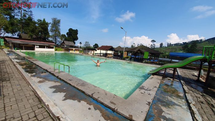 Cibolang Hot Spring Water, salah satu wisata di Pangalengan yang Otomotifnet kunjungi saat HFD 2023