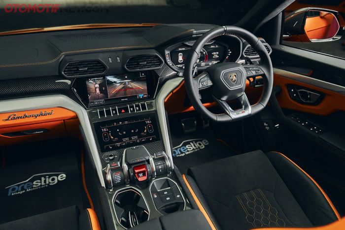 Interior Lamborghini Urus S
