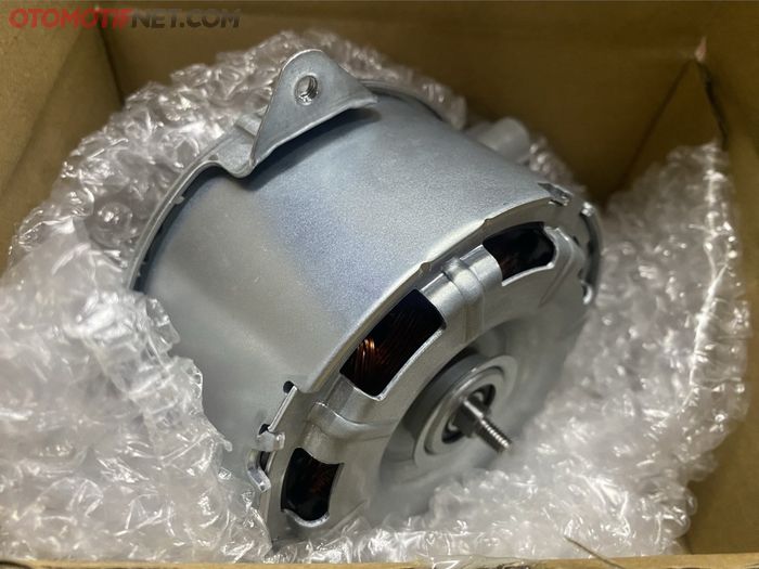 Motor kipas radiator Toyota Yaris &lsquo;lele&rsquo;, bisa juga dipakai di Toyota Yaris &lsquo;joker&rsquo;/