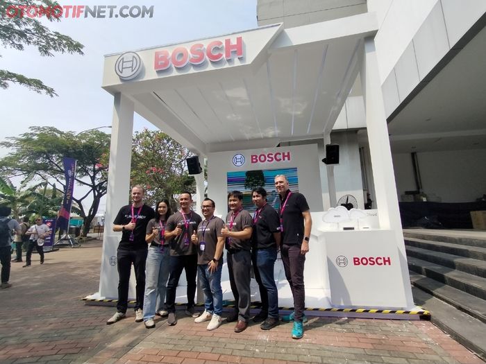 Bosch Experience Zone yang ada di area Fan Village dalam gelaran Jakarta E-Prix Circuit