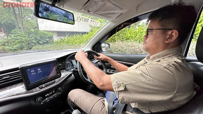 Otomotifnet.com berkesempatan jajal Suzuki New XL7 Hybrid tipe Alpha AT saat peluncurannya di Senayan, Jakarta (15/6/2023)