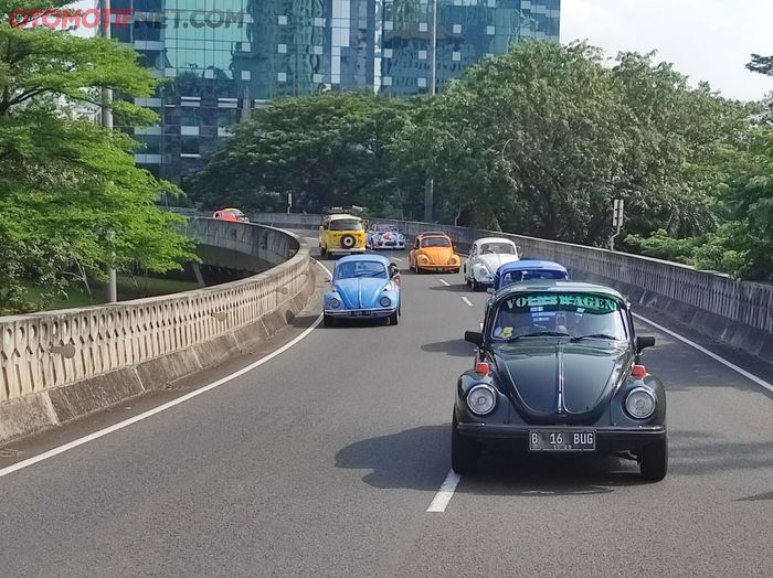 Rayakan ultah ke-41, Volkswagen Beetle Club (VBC) adakan konvoi keliling Jakarta
