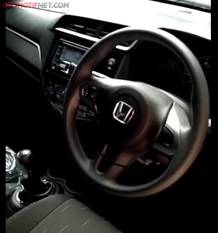 Interior Honda Brio Satya E Manual
