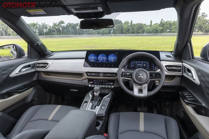 Interior Mitsubishi XForce Ultimate