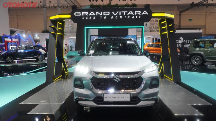 Suzuki Grand Vitara Hybrid jadi primadona pengunjung GIIAS 2023