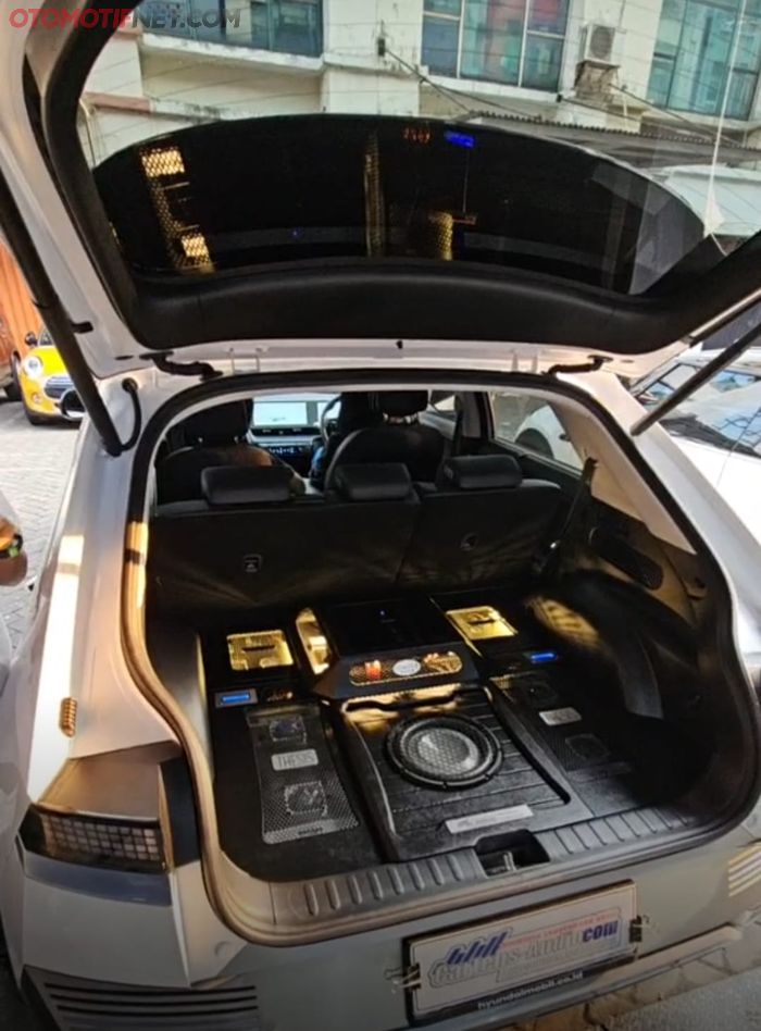 Modifikasi audio Hyundai Ioniq 5 hasil garapan Cartens Audio di Fatmawati, Jakarta Selatan