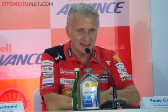 Paolo Ciabatti, Ducati Corse Sporting Director saat konferensi pers di kawasan Senayan, Jakpus, Selasa (10/10/2023)