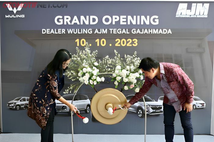 Acara grand opening Dealer dan bengkel Wuling AJM Tegal Gajahmada