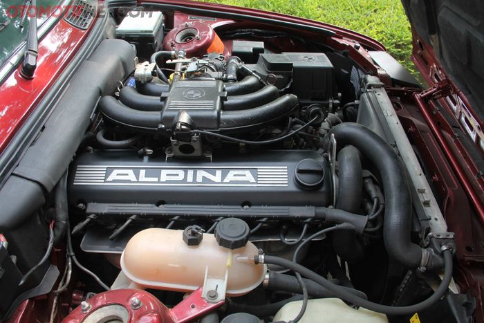 Head cover engine juga pakai Alpina