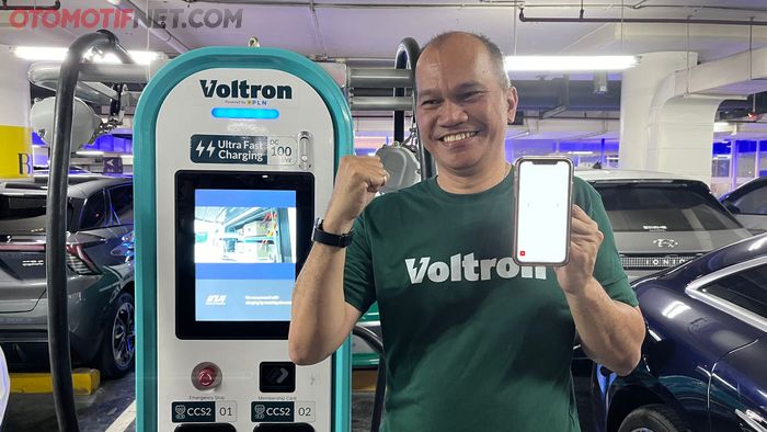 SPKLU Voltron di Mal Senayan City, sudah menyediakan charger Ultra Fast Charging DC 100 kW