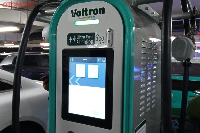 SPKLU Voltron terbaru untuk mobil listrik dilengkapi fitur Ultra Fast Charing.