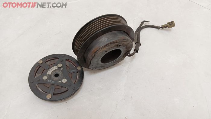 Inilah ciri-ciri magnetic clutch AC mobil rusak (foto ilustrasi)