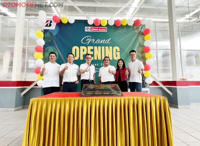 Grand Opening Toko Ban Bridgestone (TOMO) SMM Auto di Jatiwaringin, Bekasi