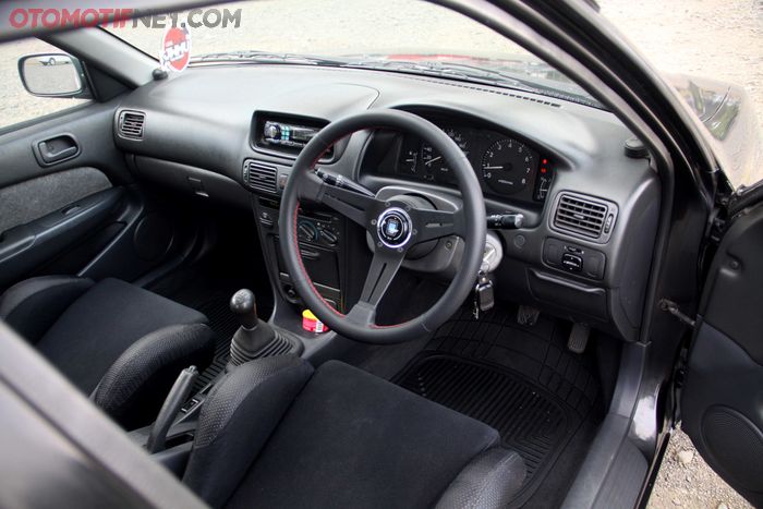 Interior dibikin bernuansa sporty