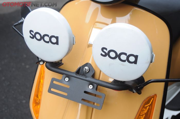 Foglamp aftermarket buat Vespa Primavera duduk manis di braket bull bar SOCA