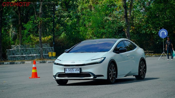 Toyota All New Prius PHEV