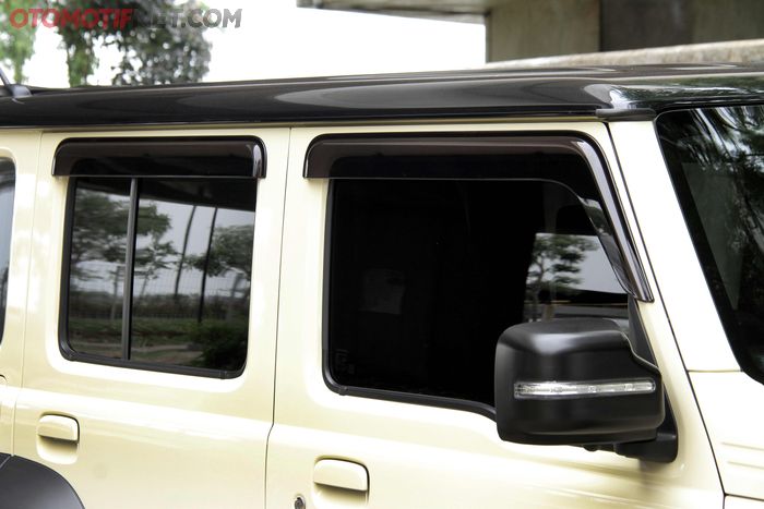 Talang air Suzuki Jimny JB74