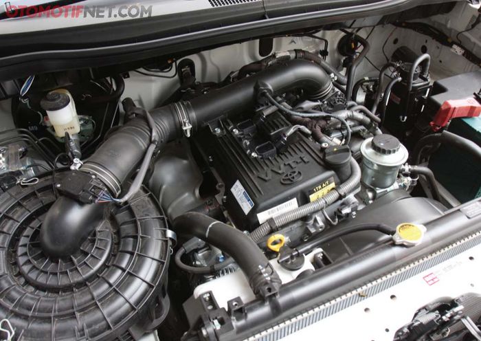 Mesin 2000cc Toyota Grand New Kijang Innova V A/T 2011
