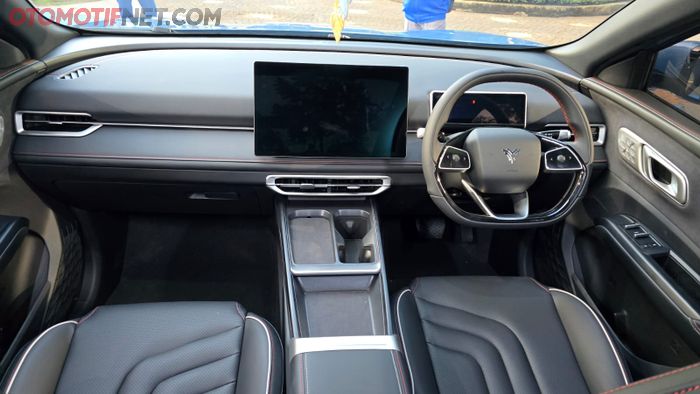 Kokpit cerdas Neta X terlihat mewah