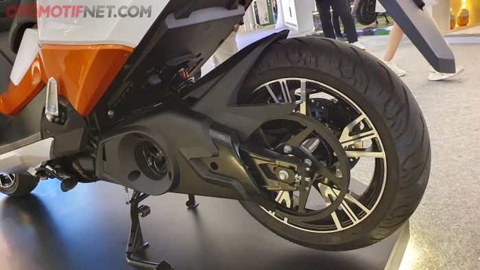 Penggerak akhir Polytron Fox 500 pakai belt