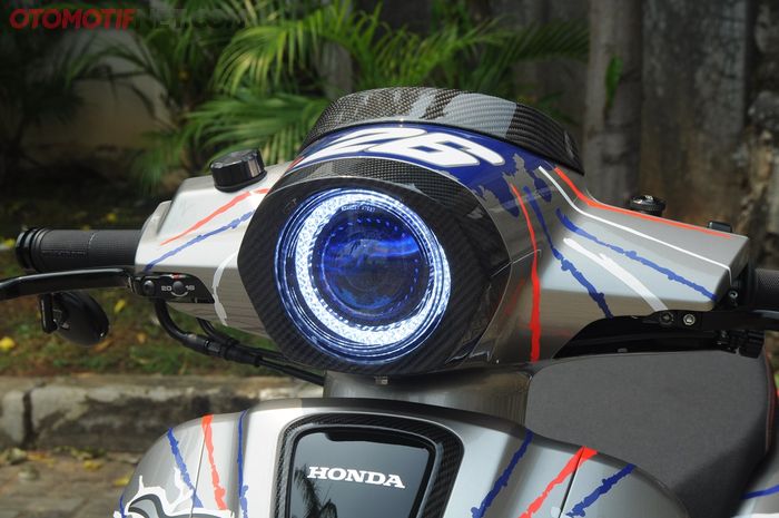 Headlamp BiLED custom Honda Giorno+ dibuat oleh RIC Lighting