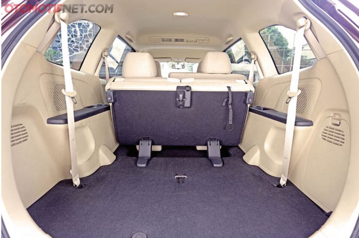 Bangku ke tiga dilipat, Honda Mobilio E CVT Prestige 2014 