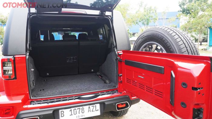 Bagasi BAIC BJ-40 Plus 4x4 