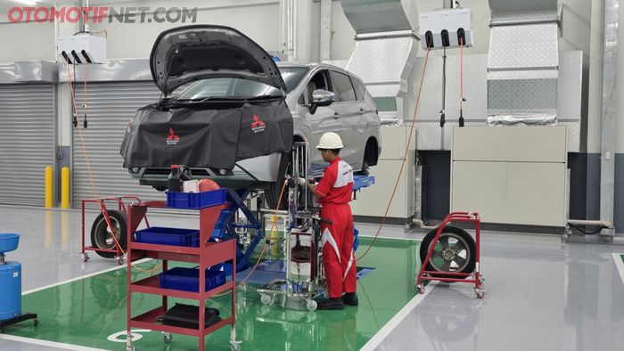 Tersedia ruangan untuk melatih teknisi bengkel, yang dilengkapi dengan peralatan mutakhir