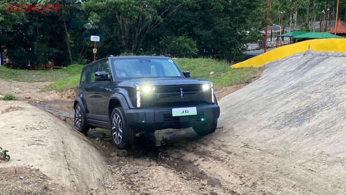 Chery J6 iWD dijajal di trek ekstrem