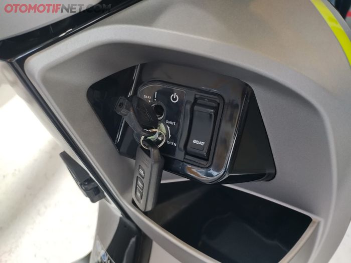 New Honda Scoopy Energetic dan Fashion tidak menggunakan Smart Key System