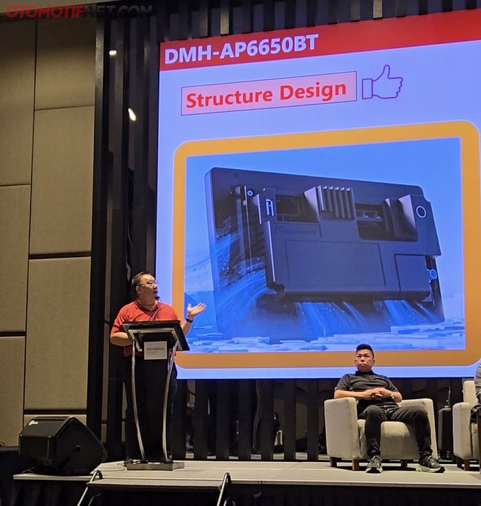 Konstruksi chassis atau casing belakang HU Pioneer DMH-AP6650BT ini dirancang mampu melepaskan panas dengan baik