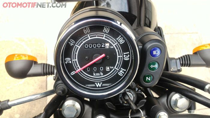 Test Ride Kawasaki W175