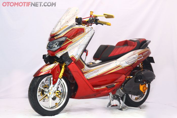 Juara NMAX Customaxi Yamaha Bandung