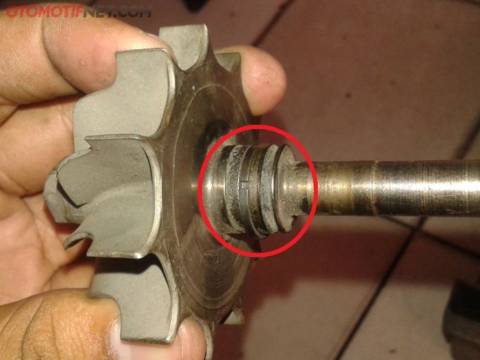 Ring as turbo rusak, oli bisa rembes ke ruang bakar