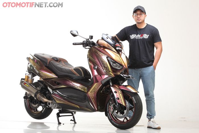 Yamaha XMAX 250 Cokelat Bunglon Grafis