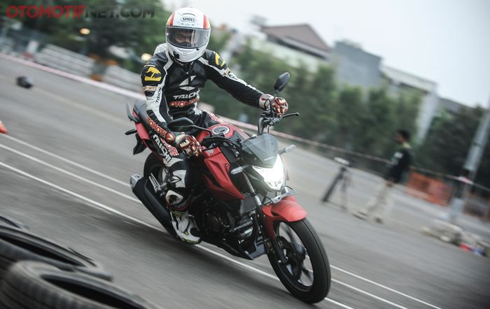 Test Ride Honda New CB150R 2018