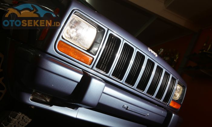 Grill Jeep Cherokee Country