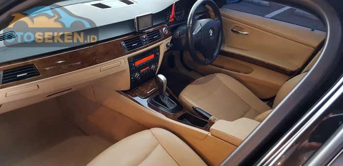 Interior BMW 320i E90