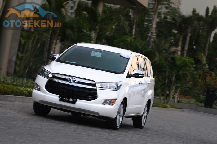 Toyota Kijang Innova diesel Reborn 2015