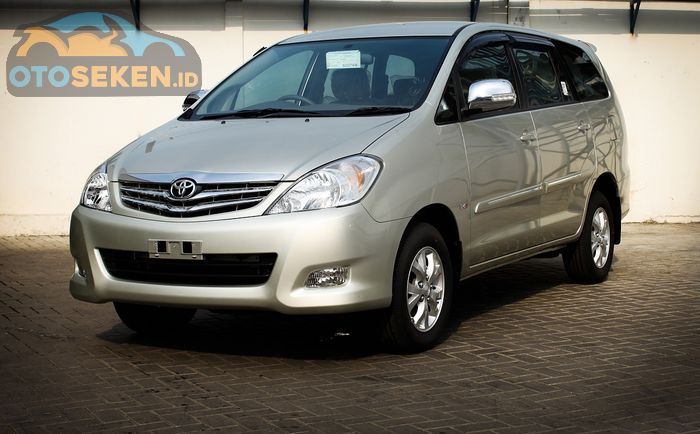 Toyota Kijang Innova diesel 2011