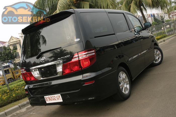 Toyota Alphard Royal Lounge 3.0 Tahun 2007