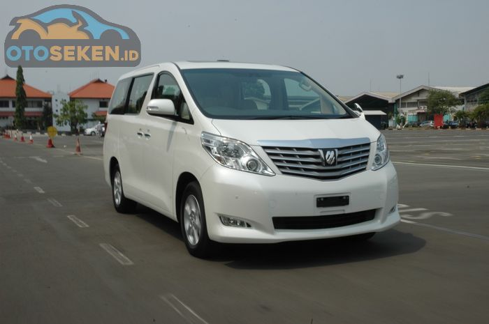 Ilustrasi Toyota Alphard 3.5 L Generasi kedua