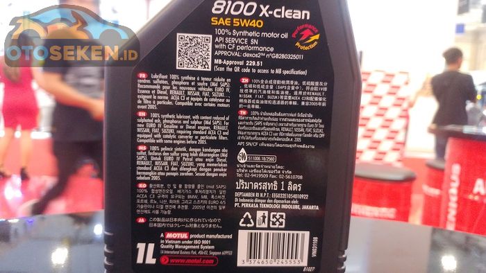 Motul 8100 X-Clean